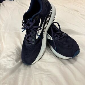 Brooks Men’s Dark Blue Athletic Shoes